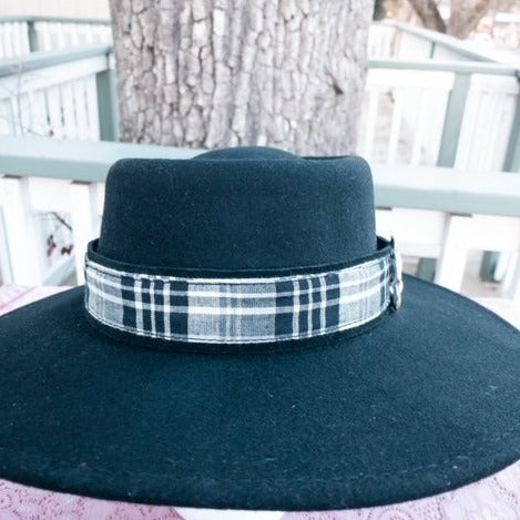 Classic - Black and White Plaid