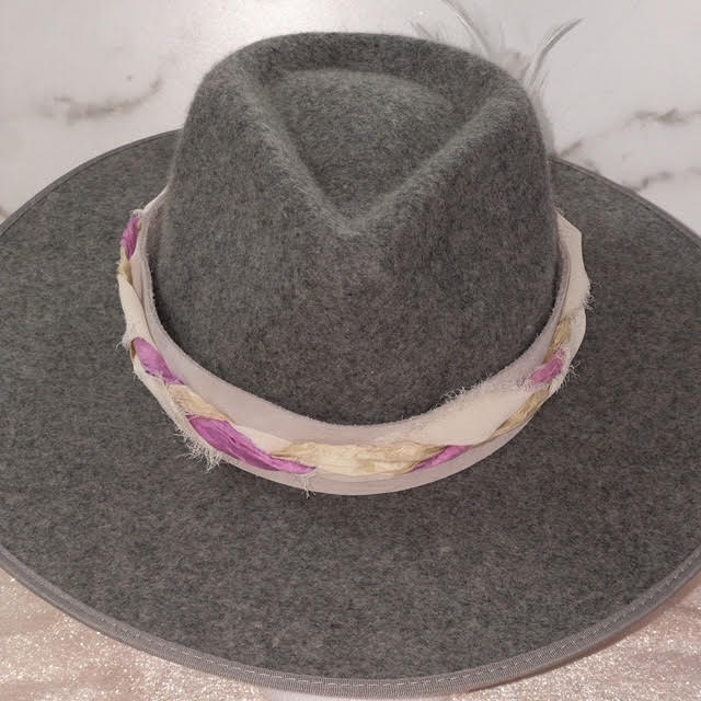 Soft Pink/Lavender, Gold and White