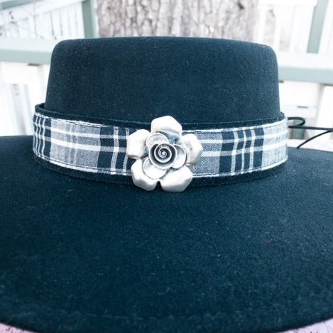 Classic - Black and White Plaid